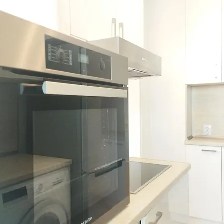 شقة Bright & Cozy For 4 Guests In Centre