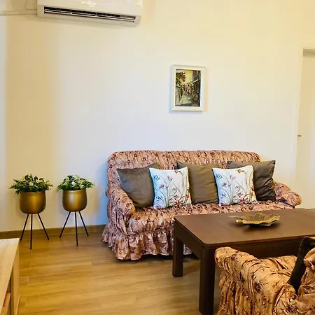 Bright & Cozy For 4 Guests In Centre شقة *