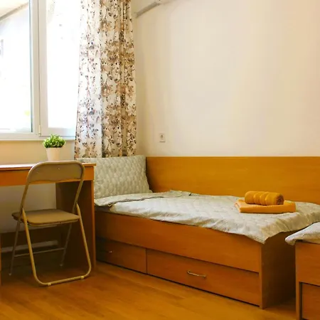 شقة Bright & Cozy For 4 Guests In Centre